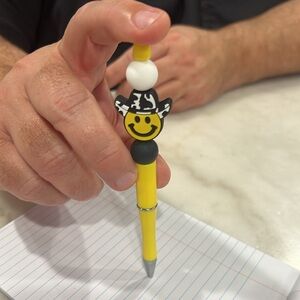 Western Themed Silicone and Acrylic Beaded Retractable Pen